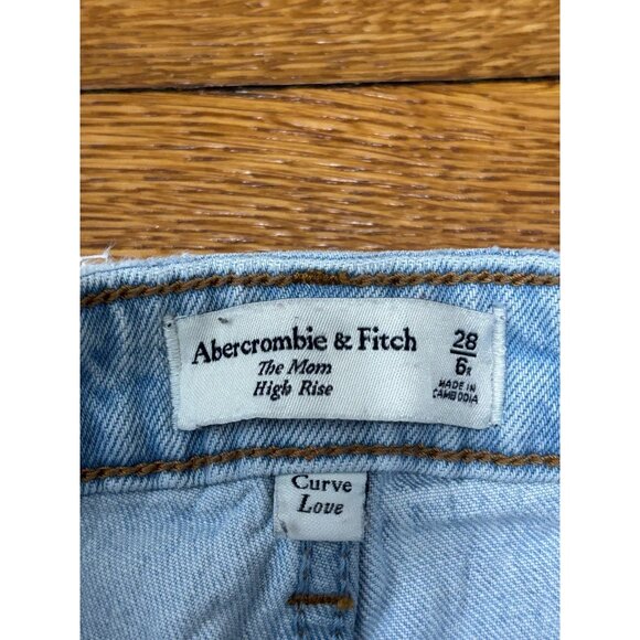 Abercrombie & Fitch Jeans Curve Love Mom High Rise Light Wash Denim Size 6 Blue - Picture 4 of 7